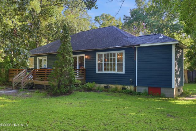 416 Masters Lane, Hampstead, NC 28443