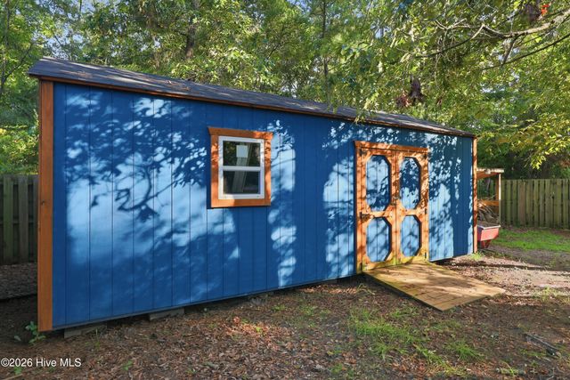 416 Masters Lane, Hampstead, NC 28443