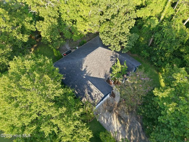 416 Masters Lane, Hampstead, NC 28443