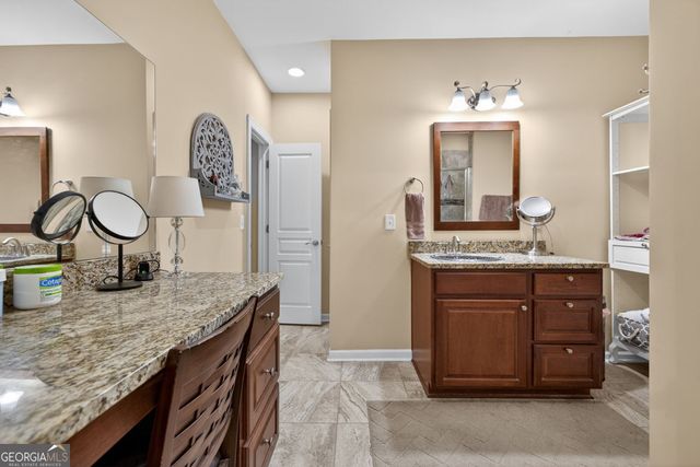 7916 Keepsake Lane, Flowery Branch, GA 30542