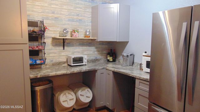 9331 N Denise Ann Place, Tucson, AZ 85742