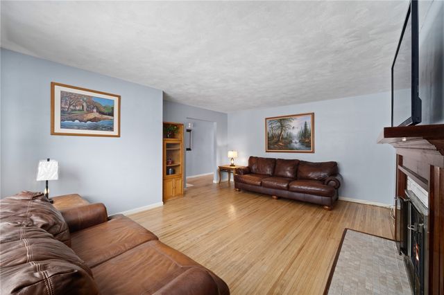 358 Pardee Road, Irondequoit, NY 14609