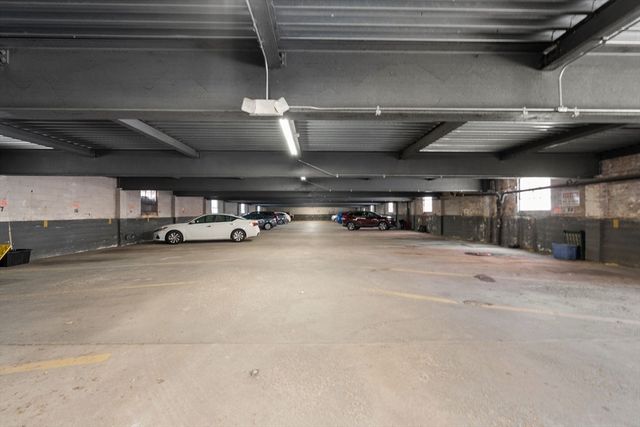 10 Ashland St 2L, Worcester, MA 01609