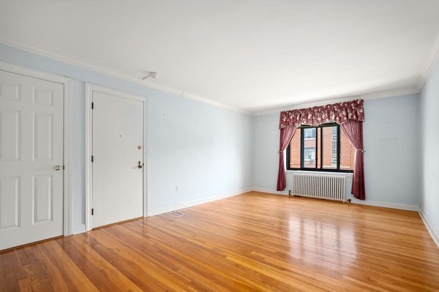 10 Ashland St 2L, Worcester, MA 01609