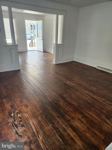 804 JOHN ST W, Martinsburg, WV 25401