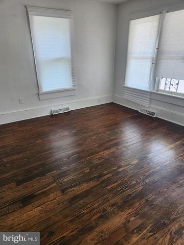 804 JOHN ST W, Martinsburg, WV 25401