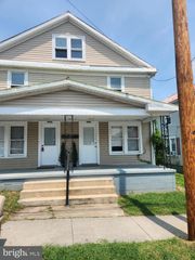 804 JOHN ST W, Martinsburg, WV 25401