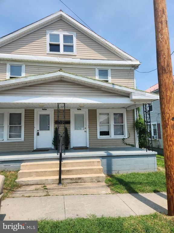 804 JOHN ST W, Martinsburg, WV 25401