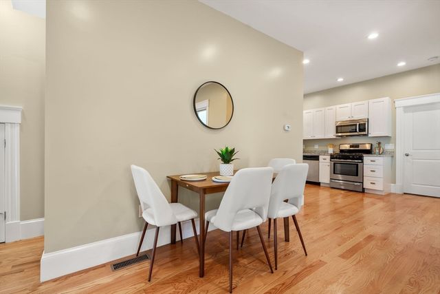 19 Pinckney Street 1, Somerville, MA 02145