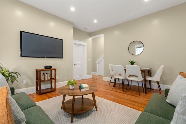 19 Pinckney Street 1, Somerville, MA 02145