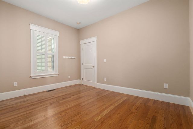 19 Pinckney Street 1, Somerville, MA 02145