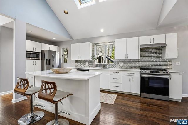 54 Upper High Crest Drive, West Milford, NJ 07480