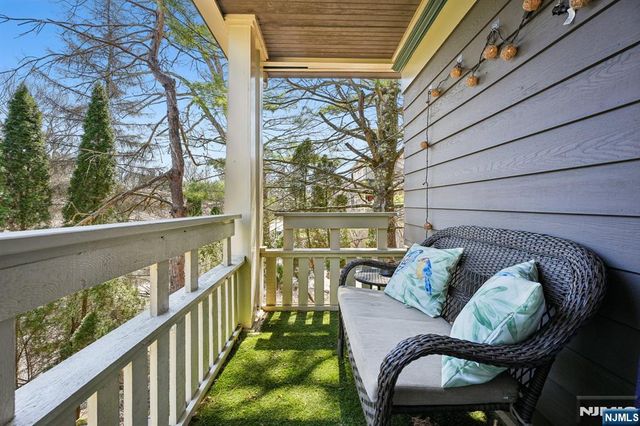 54 Upper High Crest Drive, West Milford, NJ 07480