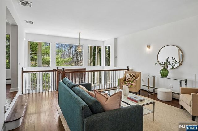 54 Upper High Crest Drive, West Milford, NJ 07480