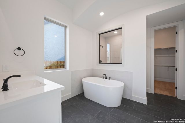 11612 Stoltzer, San Antonio, TX 78254