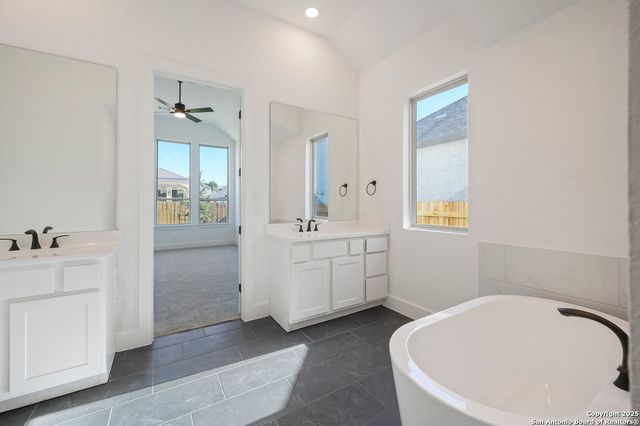 11612 Stoltzer, San Antonio, TX 78254