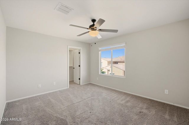 2430 E HAZELTINE Way, Gilbert, AZ 85298