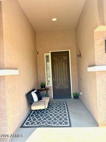 2430 E HAZELTINE Way, Gilbert, AZ 85298