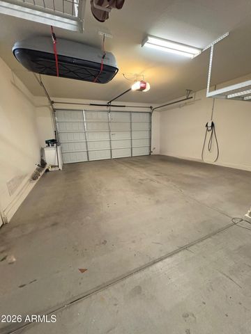 2430 E HAZELTINE Way, Gilbert, AZ 85298