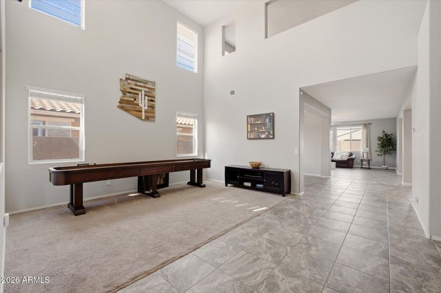 2430 E HAZELTINE Way, Gilbert, AZ 85298