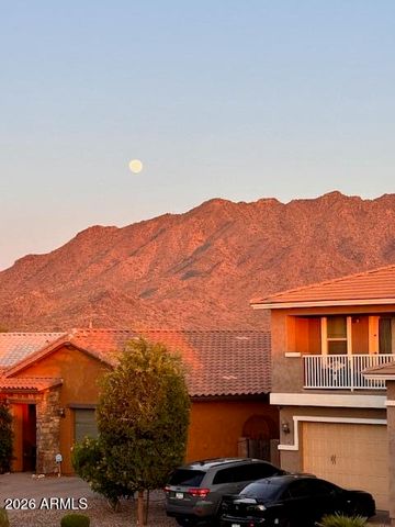 2430 E HAZELTINE Way, Gilbert, AZ 85298