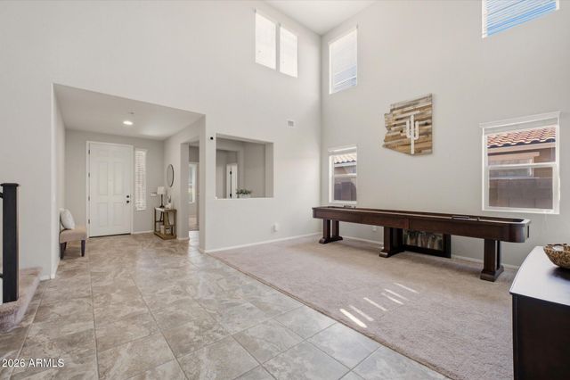 2430 E HAZELTINE Way, Gilbert, AZ 85298