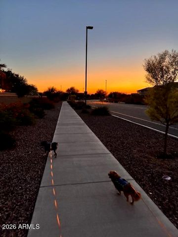 2430 E HAZELTINE Way, Gilbert, AZ 85298