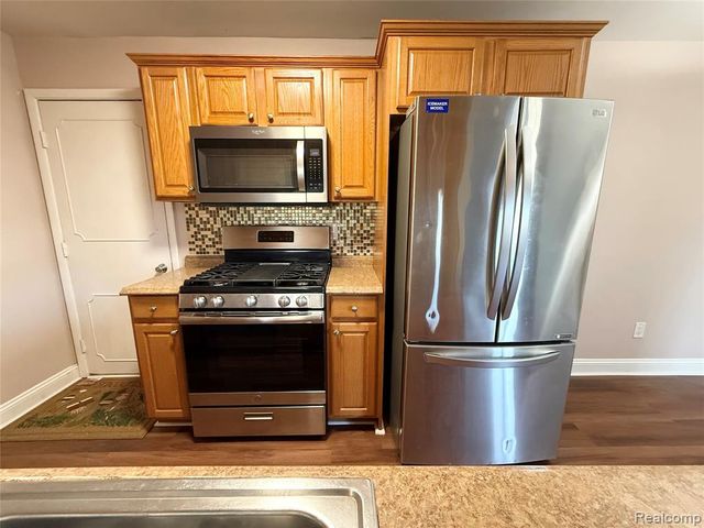 23647 Stonehenge Boulevard, Novi, MI 48375