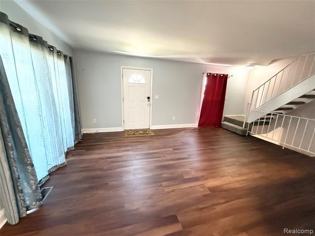 23647 Stonehenge Boulevard, Novi, MI 48375
