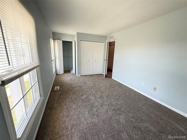 23647 Stonehenge Boulevard, Novi, MI 48375
