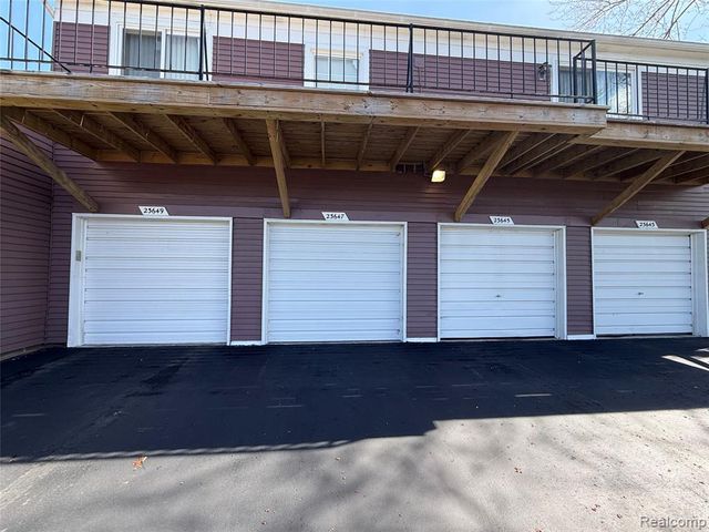 23647 Stonehenge Boulevard, Novi, MI 48375