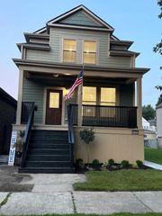 1323 Home Avenue, Berwyn, IL 60402