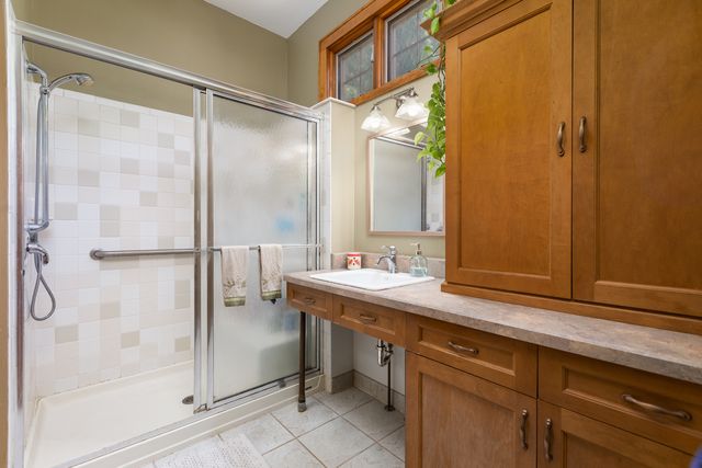 815 N Eagle Street, Naperville, IL 60563