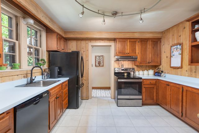 815 N Eagle Street, Naperville, IL 60563