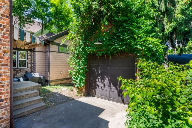 815 N Eagle Street, Naperville, IL 60563
