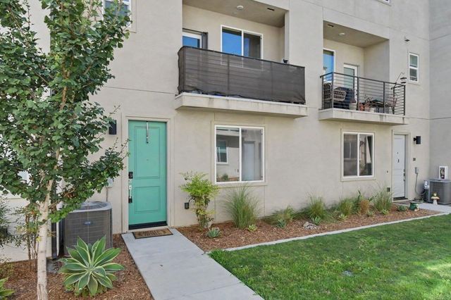 5212 Beachfront Cove Street 37, San Diego, CA 92154