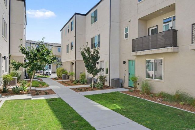 5212 Beachfront Cove Street 37, San Diego, CA 92154