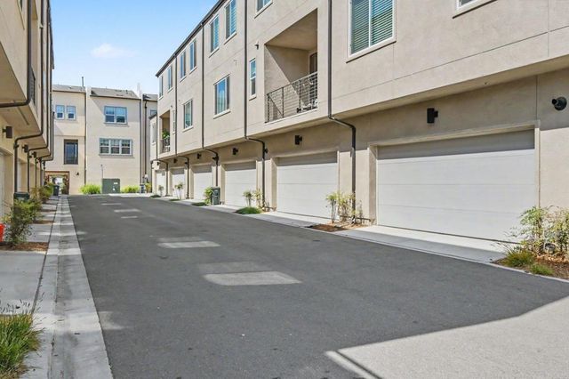 5212 Beachfront Cove Street 37, San Diego, CA 92154