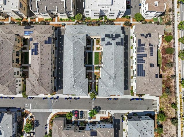 5212 Beachfront Cove Street 37, San Diego, CA 92154