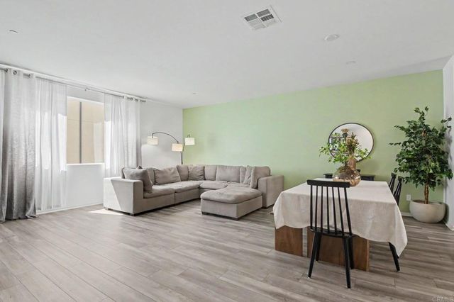 5212 Beachfront Cove Street 37, San Diego, CA 92154