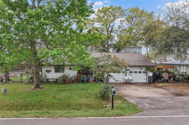 1215 Esther Street, Kemah, TX 77565