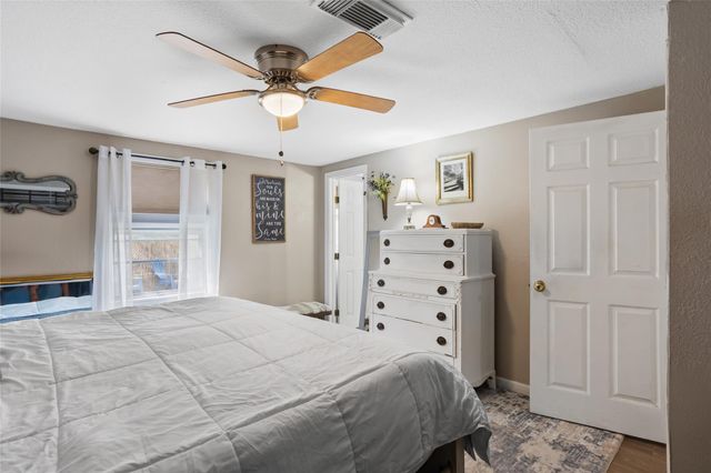 1215 Esther Street, Kemah, TX 77565