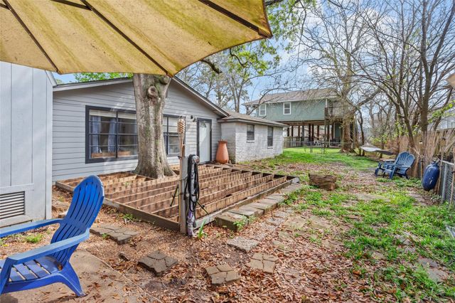 1215 Esther Street, Kemah, TX 77565