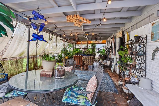 1215 Esther Street, Kemah, TX 77565