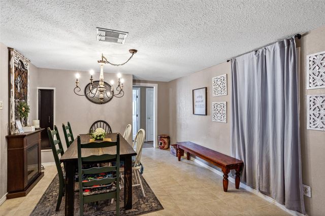 1215 Esther Street, Kemah, TX 77565