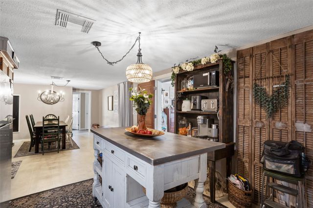 1215 Esther Street, Kemah, TX 77565