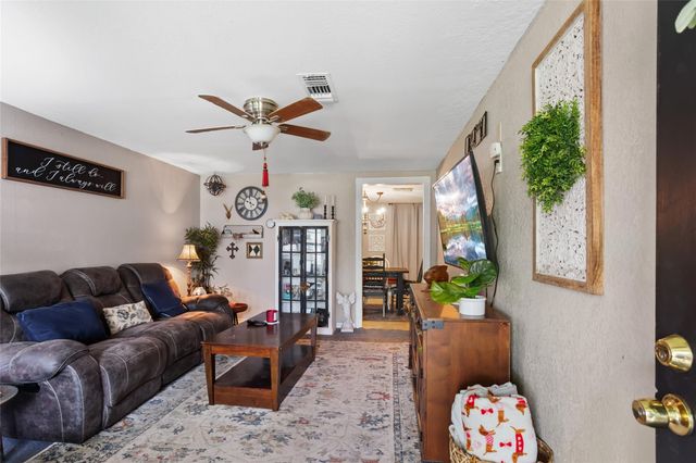 1215 Esther Street, Kemah, TX 77565