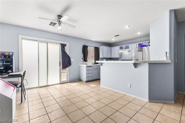 8117 Lilac Harbor Court, Las Vegas, NV 89143