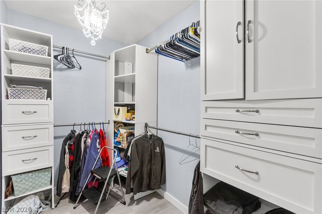 8117 Lilac Harbor Court, Las Vegas, NV 89143