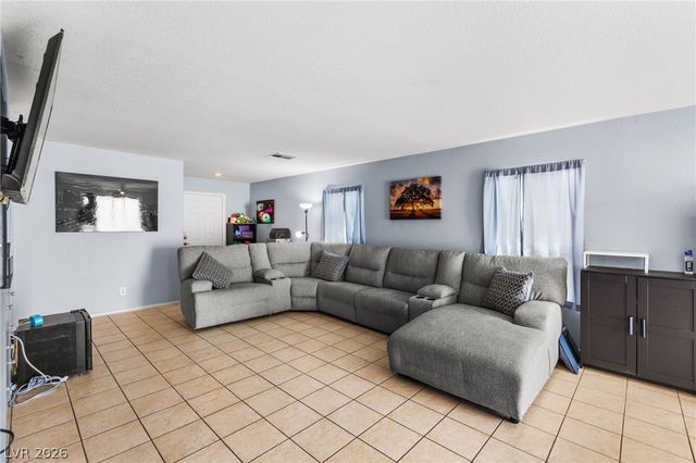 8117 Lilac Harbor Court, Las Vegas, NV 89143